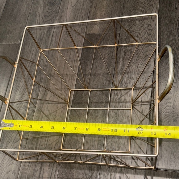 Gold and silver rustic like Wire Storage Basket - Picture 6 of 10